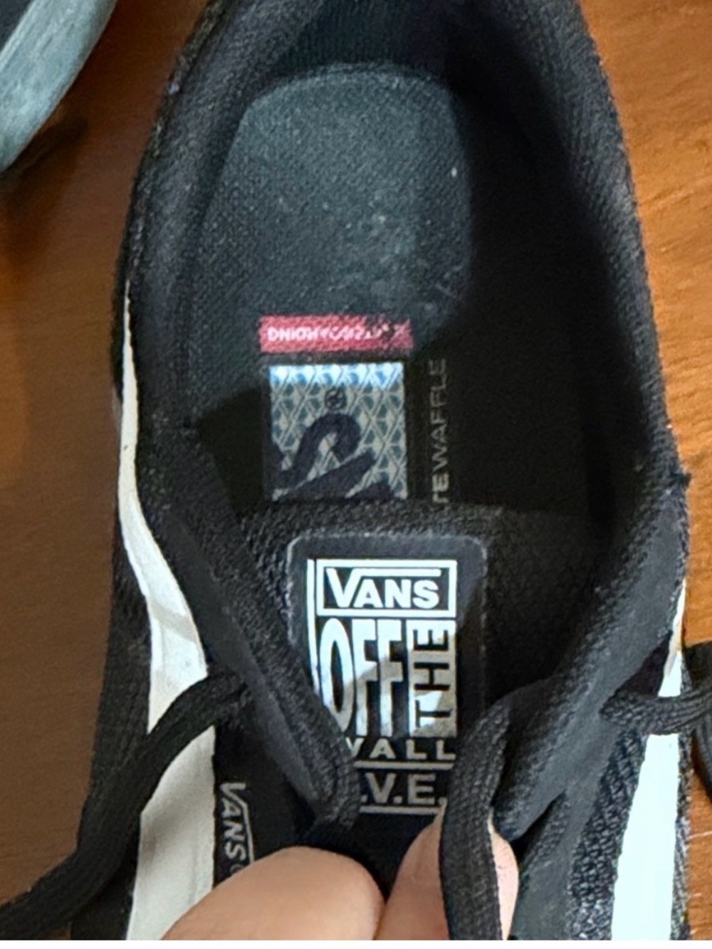 Rare Men’s Vans Men's A.V.E. Size 8 Classic Black and White Skateboarding Show - Picture 5 of 13